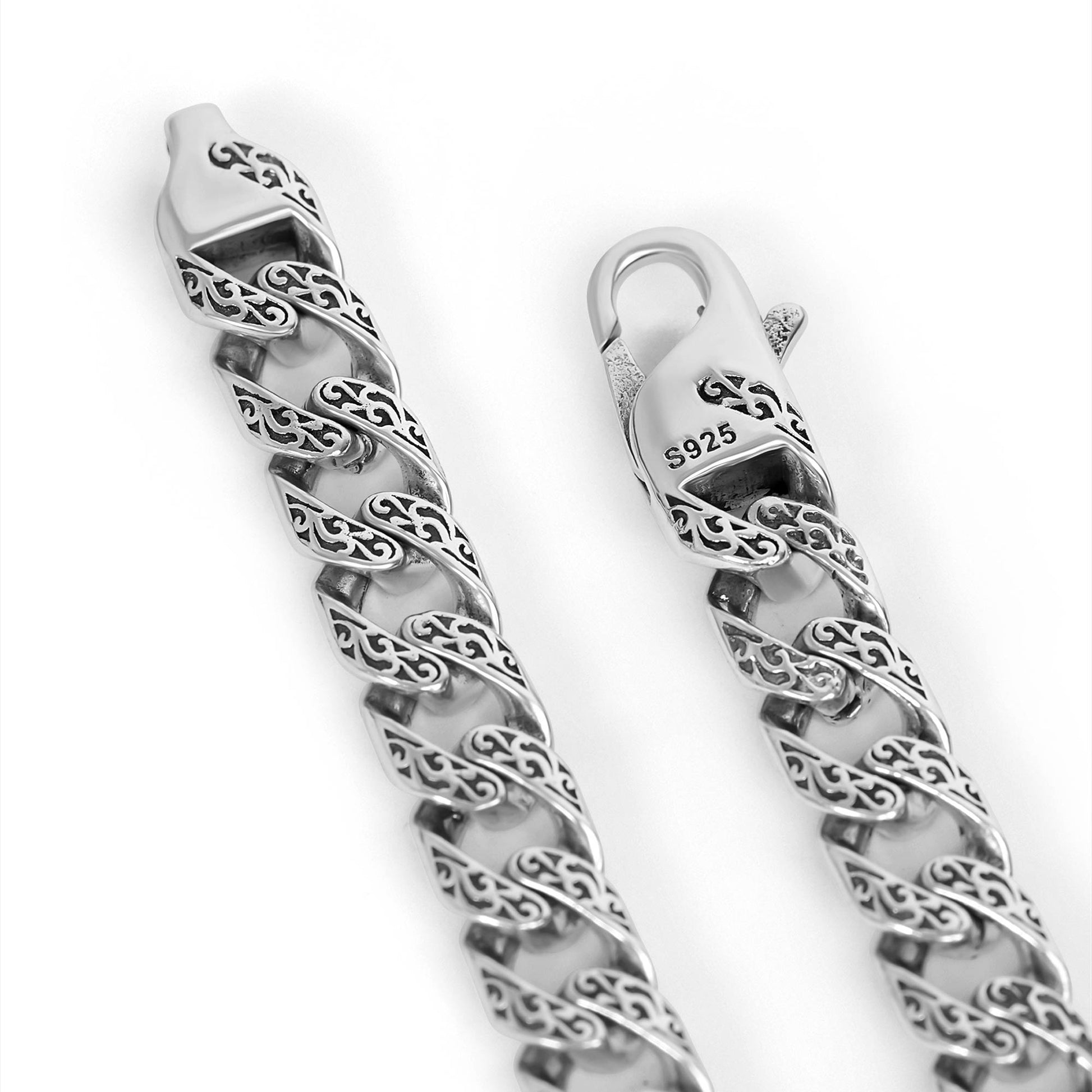 Fulda  Embroidery Patterned Silver Chain Necklace 6