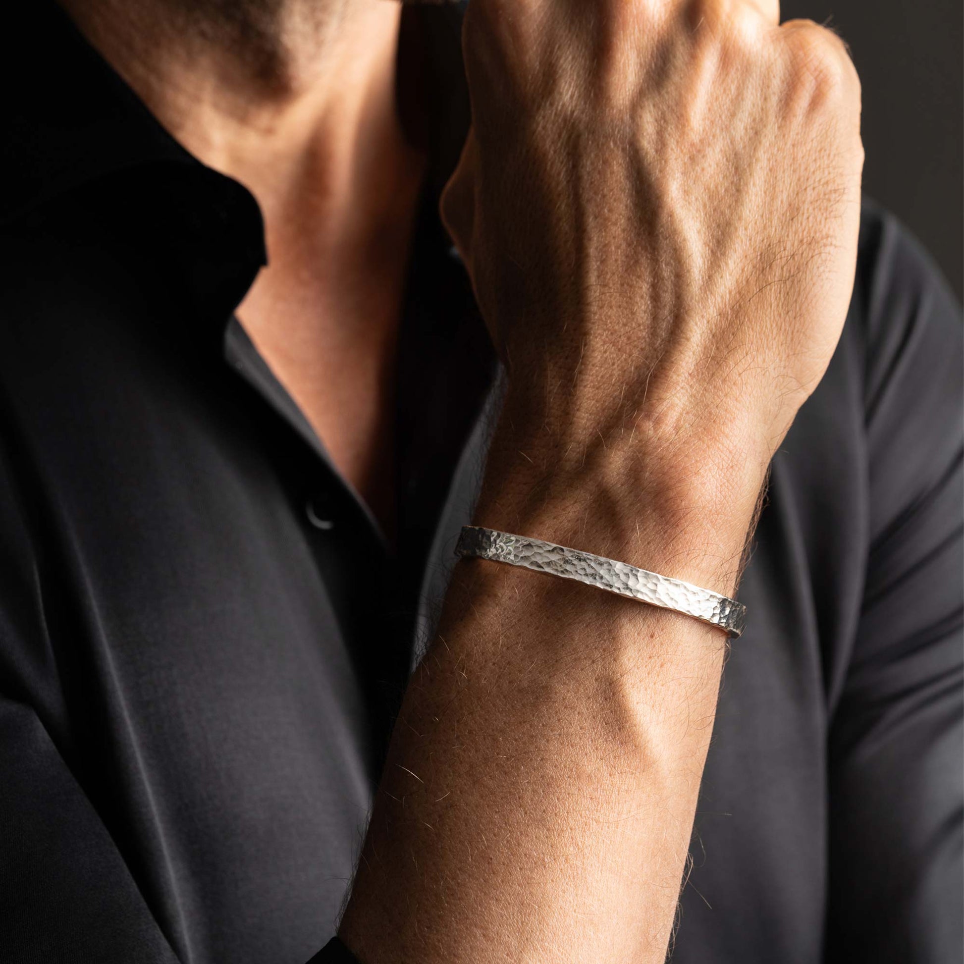 Lugo  Handmade Hammered Silver Bangle Bracelet 4